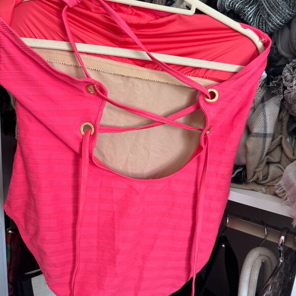 La Blanca Women's Shoulder One Piece Swimsuit - Picture 2 of 2